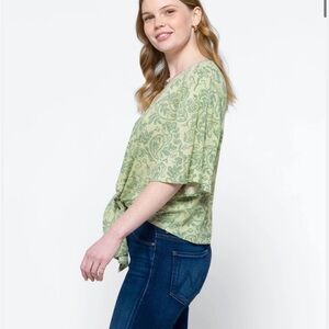 Luq Rhee cropped tie front top NWT Large